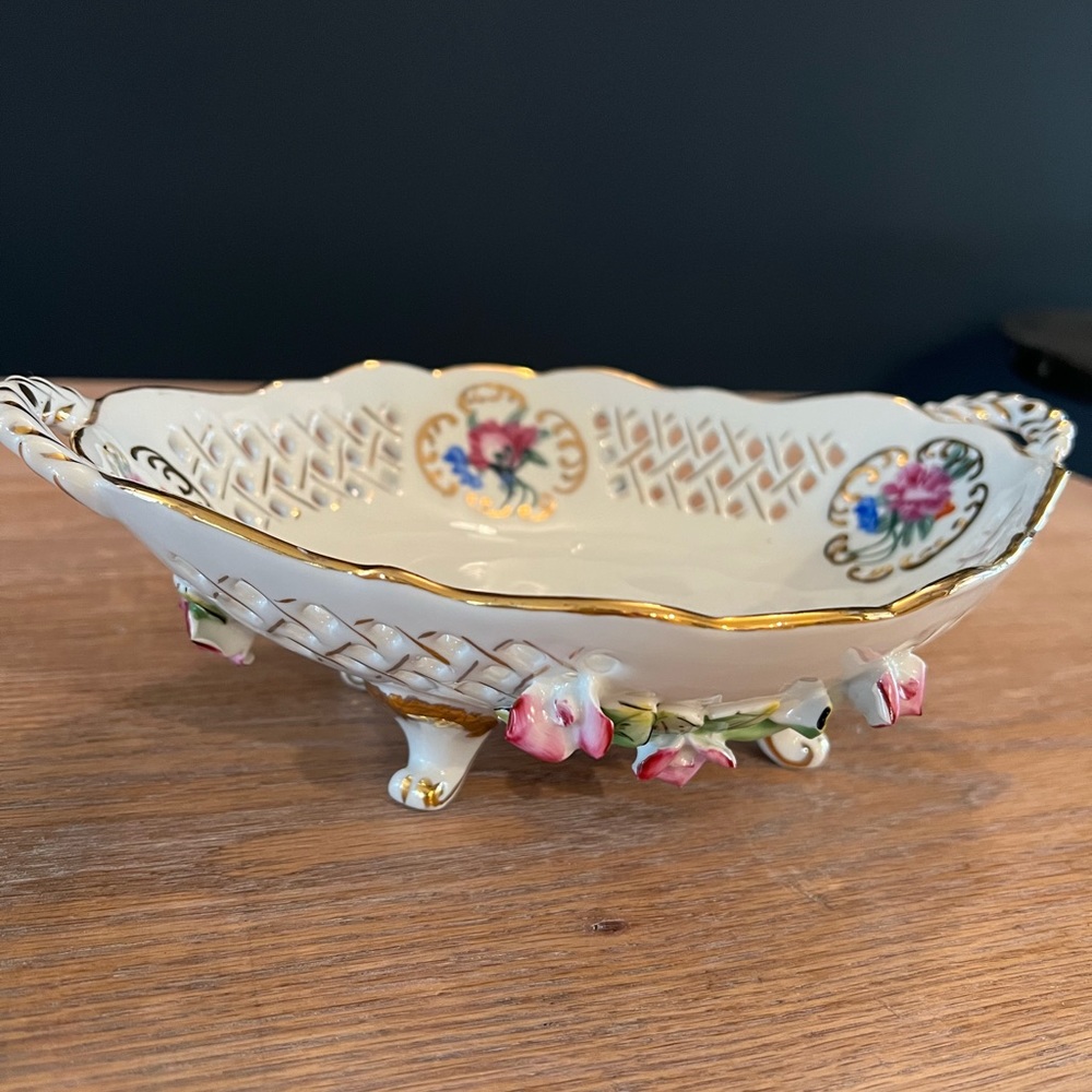 Formalities by Baum Bros Floral Dish see photos for ideas